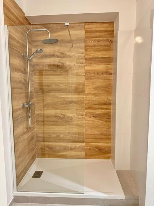 L'Orchidee - Netflix - Wi-Fi - Proche Centre Apartment Troyes Exterior photo