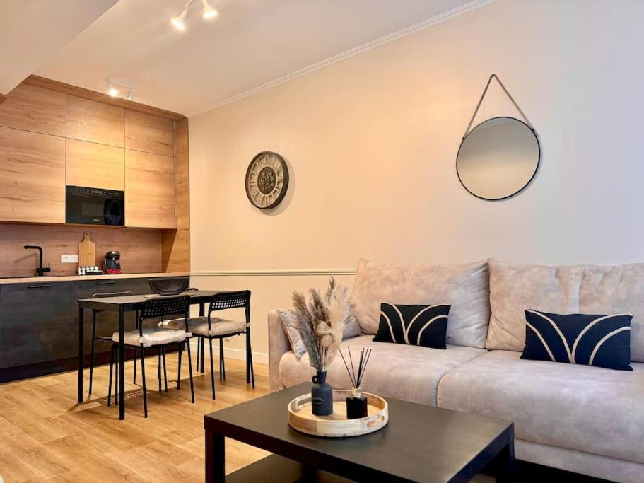 L'Orchidee - Netflix - Wi-Fi - Proche Centre Apartment Troyes Exterior photo